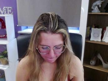 Soft-Zoey bongacams stream image