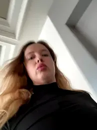 Nura_n_Sarah stripchat stream image