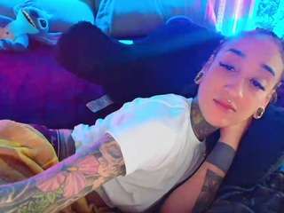 starryari69 camsoda stream image