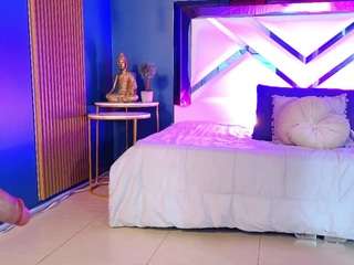 lady-brownn camsoda stream image