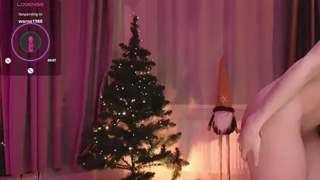 UrLittleVikky stripchat stream image