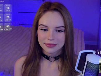 fymryn bongacams stream image