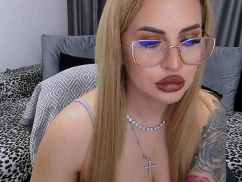 lovelyblondyx bongacams stream image