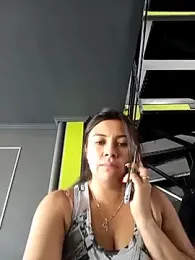 LIZ-06_ stripchat stream image