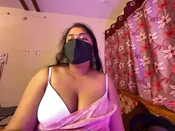 LouleyRanii stripchat stream image