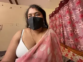 LouleyRanii stripchat stream image