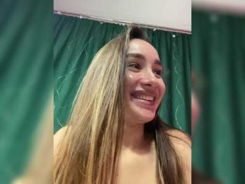 Queen-of-squirt bongacams stream image