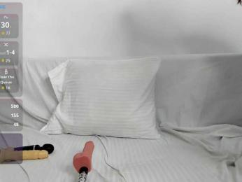 floomaliana bongacams stream image