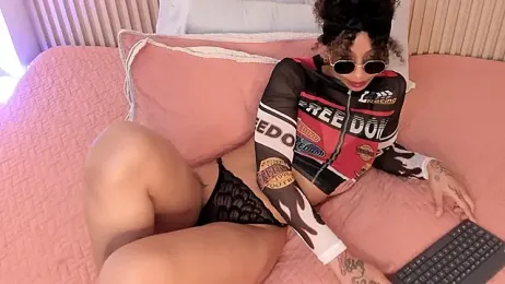 daiana_curly stripchat stream image