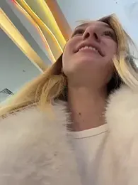 Lia__Love stripchat stream image