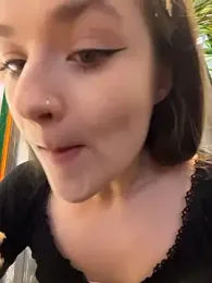 KittyQueeny stripchat stream image
