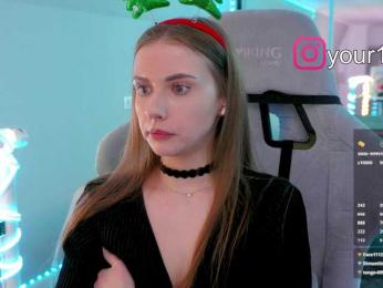 VikkiExtraCheese bongacams stream image