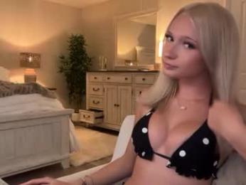 roxyrain2736 chaturbate stream image