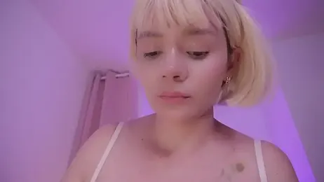 bella_adams_ stripchat stream image