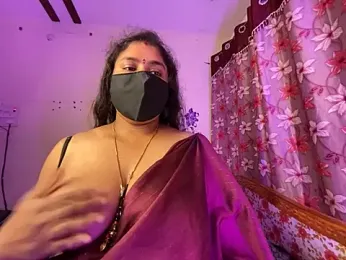 LouleyRanii stripchat stream image