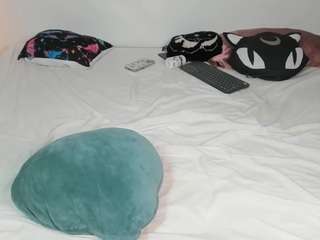 vampire-girl camsoda stream image