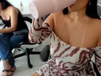 emillybrowm chaturbate stream image