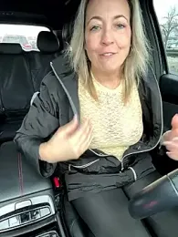 Cherry-red-xo stripchat stream image