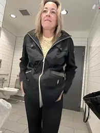 Cherry-red-xo stripchat stream image