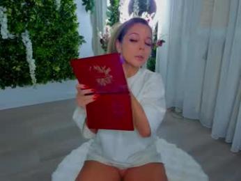 zinasquirts chaturbate stream image