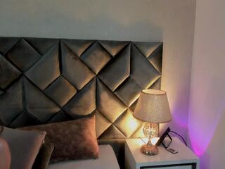 Leiza Thompson flirt4free stream image