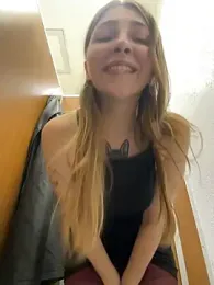 Sunny___Bunny stripchat stream image