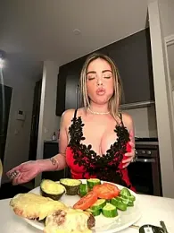 Alirawrz stripchat stream image