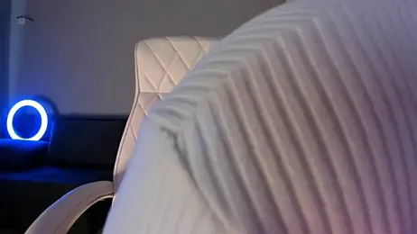 akura011 stripchat stream image