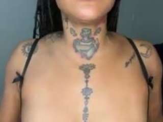 iambaldheadbrittany camsoda stream image