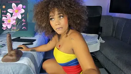 riri_brunnete stripchat stream image