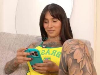 petitealejats chaturbate stream image