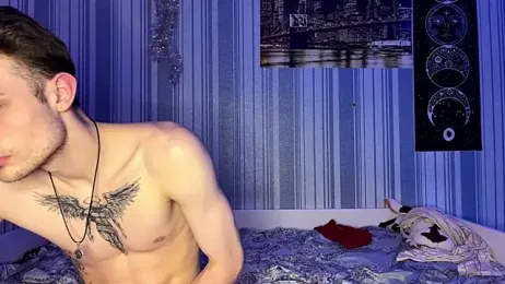 EmiliaCouple stripchat stream image