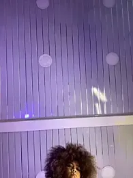 riri_brunnete stripchat stream image