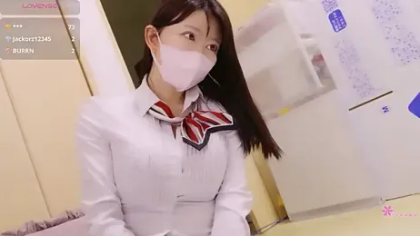 maii- stripchat stream image