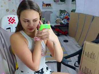 misss-vikki bongacams stream image