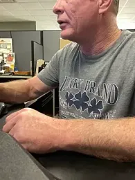 hintly stripchat stream image