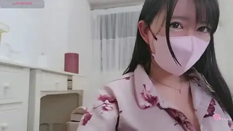 maii- stripchat stream image