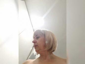 mery8poppins bongacams stream image