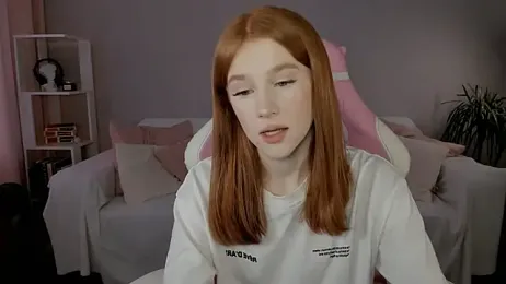 Leahsthetics stripchat stream image