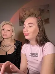 elloriah stripchat stream image