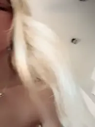 Adelina0001 stripchat stream image