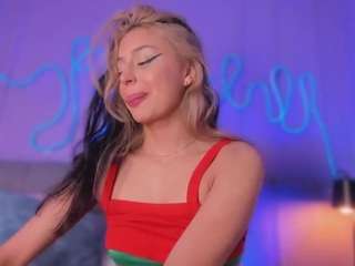 sofly-s camsoda stream image