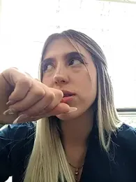 eva-2023 stripchat stream image