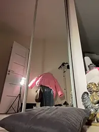 elloriah stripchat stream image