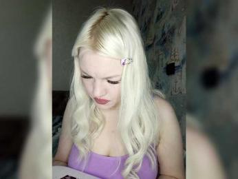 AlenkiyCvetochek bongacams stream image