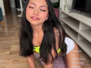 sweet_littleee chaturbate stream image