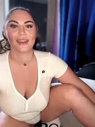 lovely_beast stripchat stream image