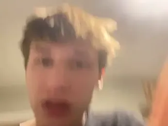 yourwhiteboy1 stripchat stream image