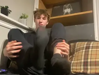 yourwhiteboy1 stripchat stream image