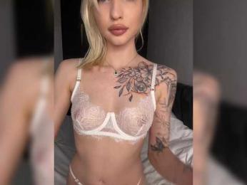 Cristi-Candy bongacams stream image